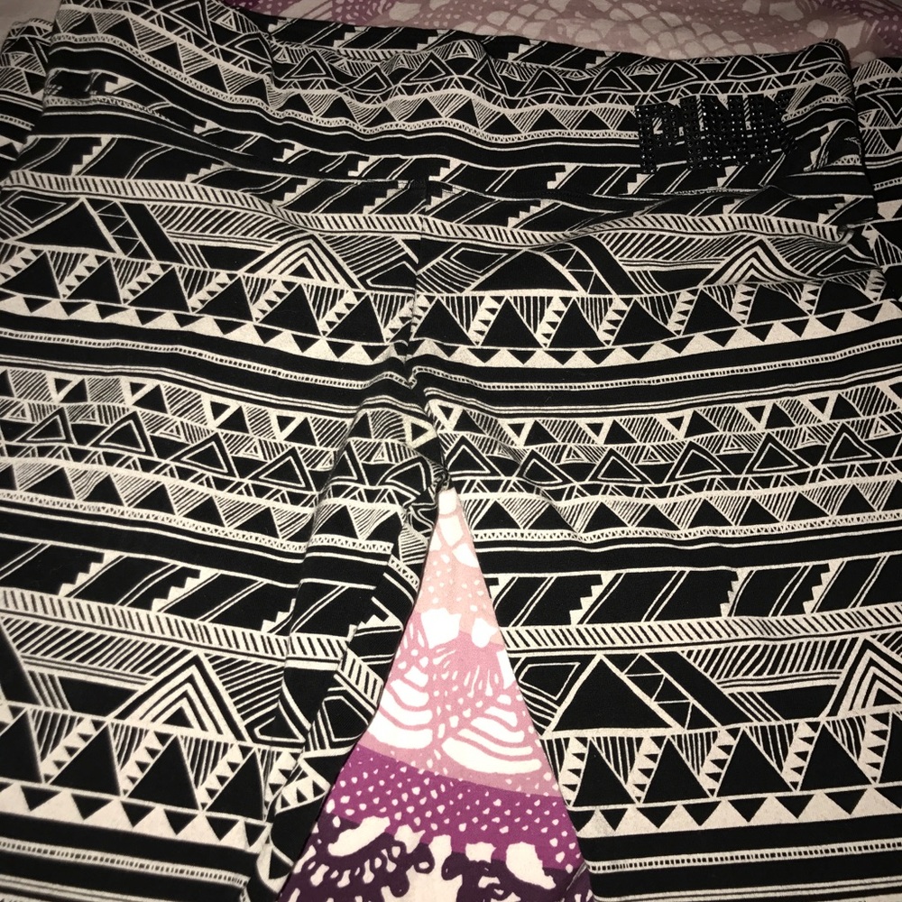 VS PINK LEGGINGS